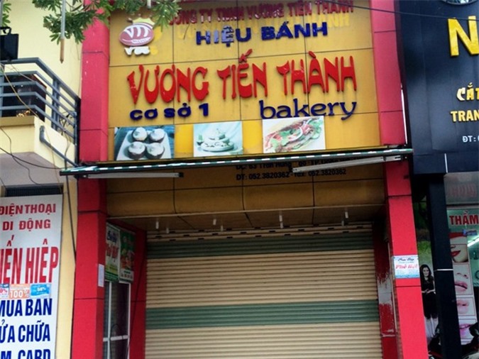 Ăn bánh mì, hàng chục người bị ngộ độc thực phẩm