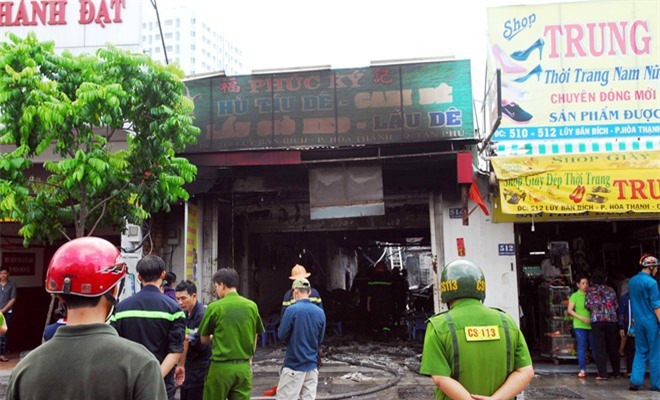 TP.HCM: Nổ sập nhà, 2 mẹ con tử vong