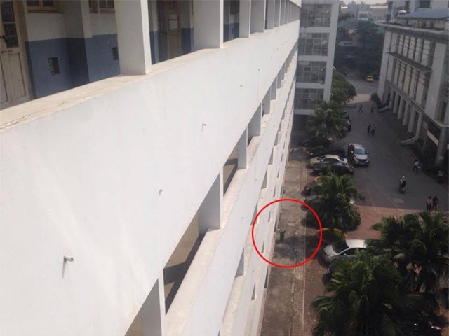 Một phụ nữ tử vong ở trường ĐH Xây Dựng