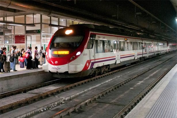 Thiếu niên 14 tuổi suýt mất mạng vì chụp ảnh “tự sướng”