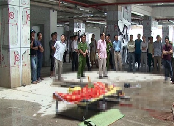 Bàng hoàng nam công nhân lắp kính rơi từ 9 xuống đất tử vong