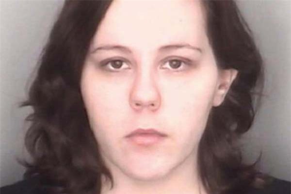 Ác mẫu giết con sơ sinh tại nơi làm việc để dấu việc sinh đẻ