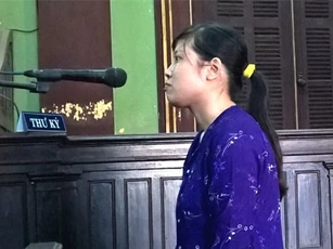 Cháu gái nhẫn tâm giết bà ngoại cướp tài sản