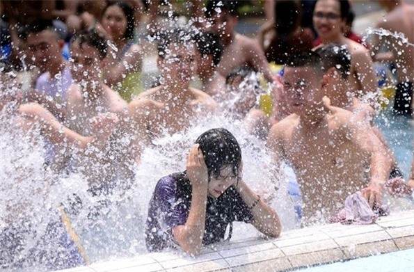 Gần 90% phụ nữ từng bị quấy rối tình dục nơi công cộng