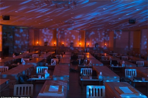 Rùng mình với lớp học... chết ở Hàn Quốc