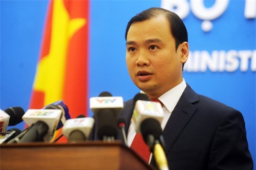 Việt Nam nói gì về việc Mỹ điều khu trục hạm tới Biển Đông?