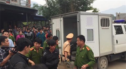 Kẻ ngáo đá chém bác ruột tử vong từng là đứa con ngoan