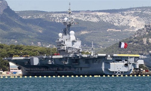 Pháp điều tàu sân bay lớn nhất châu Âu trở lại vùng Vịnh đối phó IS