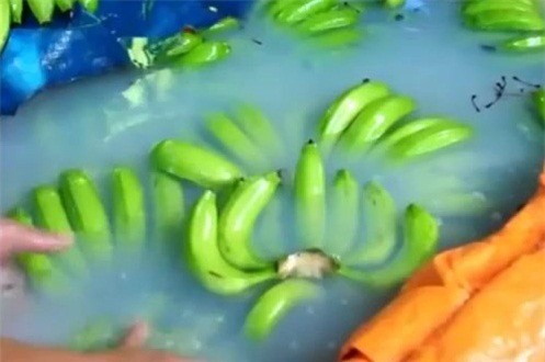 Thực phẩm nhiễm độc tràn lan đe dọa sức khỏe người tiêu dùng 