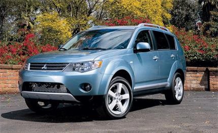 Triệu hồi xe Mitsubishi Outlander và Lancer tại Việt Nam 