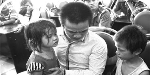 Án mạng sau cú giẫm chân người