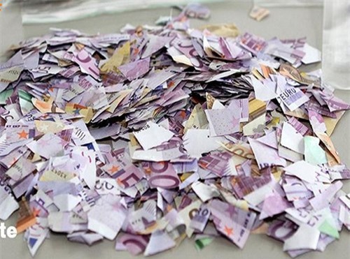 Cụ bà cắt nát hơn hơn 1 triệu đô trước khi qua đời