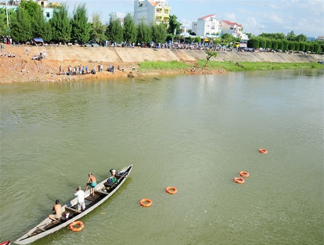 Học sinh lớp 5 tự tử vì bị người thân la mắng