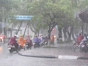 Thời tiết ngày 10/11: Mưa dông trên diện rộng