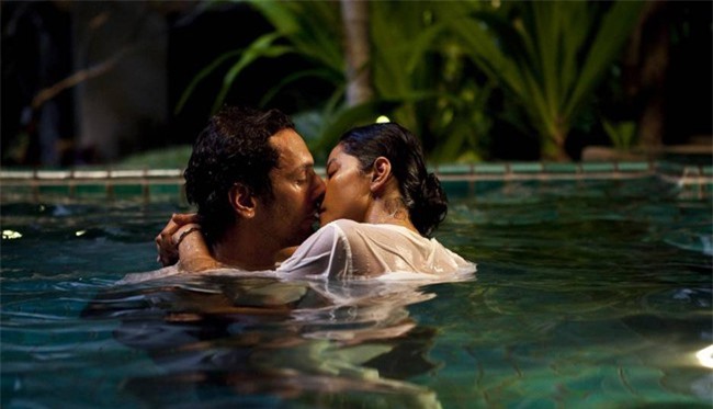 Đang ân ái, chồng lên cơn đau tim tử vong rồi đè vợ chết