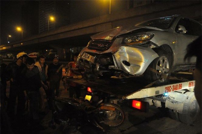 Tai nạn kinh hoàng trong đêm tại Hà Nội: Tài xế đâm chết người trình diện