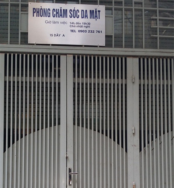 Hà Nội: Phòng khám “chui”, bán thuốc “lậu” núp bóng cơ sở chăm sóc da?