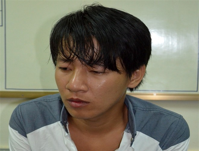 Vác dao đoạt mạng người vì bị dẫm chân trong quán karaoke