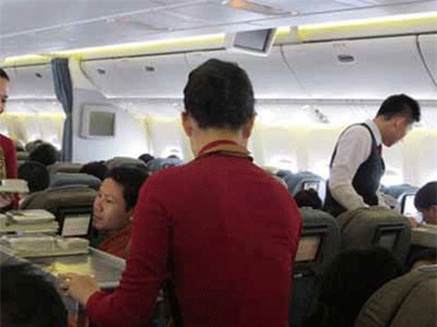 Những vụ sàm sỡ tiếp viên hàng không chấn động