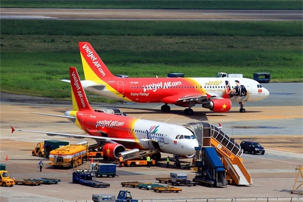 Nữ tiếp viên Vietjet tố một giám đốc “làm bậy” trên chuyến bay