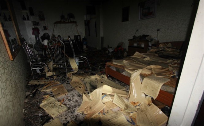 Thanh niên ngáo đá, dọa giết người rồi đốt nhà trong đêm