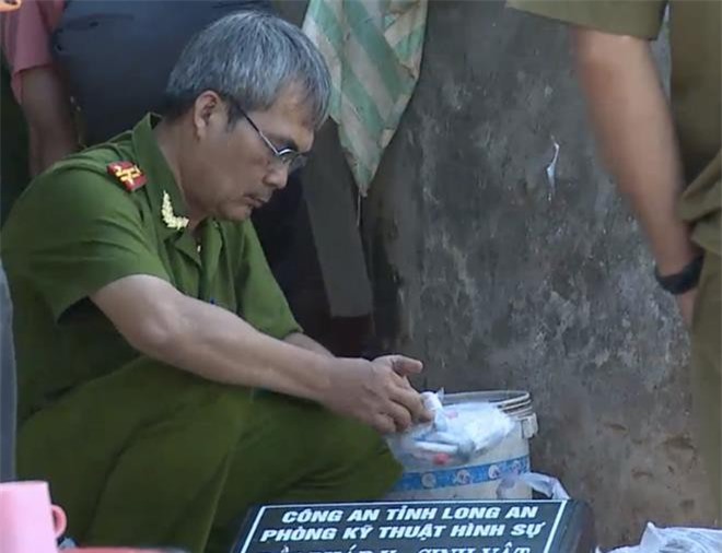 Thảm sát 3 mẹ con tại Long An: Công an truy tìm dấu vết hung thủ