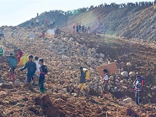 Mỏ đá quý Myanmar lở đất, ít nhất 90 người thiệt mạng