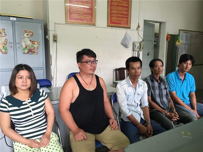 Bà lão bị lừa 400 triệu đồng sau cuộc điện thoại