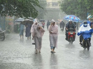 Dự báo thời tiết đêm nay và ngày mai 26/11: Miền Bắc mưa rào, trời rét