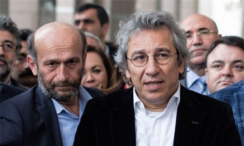 Thổ Nhĩ Kỳ bắt 2 nhà báo loan tin Chính phủ hỗ trợ vũ khí cho khủng bố