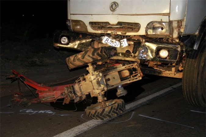 Hiện trường thảm khốc vụ tai nạn 5 người chết, 9 người bị thương