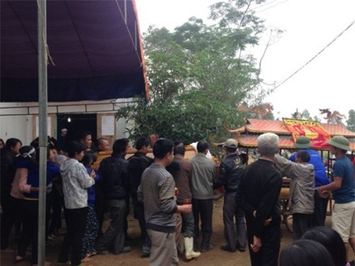 Nghệ An: Nghi án cha giết con gái 2 tuổi rồi treo cổ tự sát vì vỡ nợ