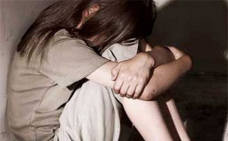 Bắt người cha ruột 'thú tính' hai lần hiếp dâm con gái 9 tuổi