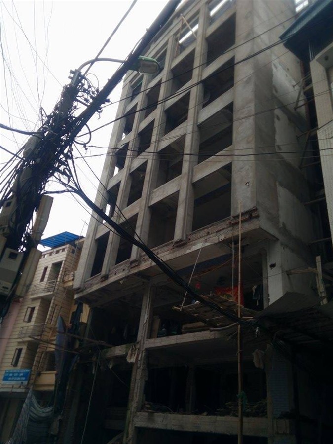 Hà Nội: Tòa nhà 184 Phương Liệt ngang nhiên cơi nới vẫn "bình an"?