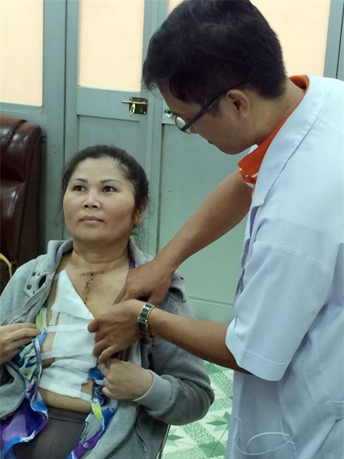 Cứu sống bệnh nhân bị u xương ức “to như quả dưa”