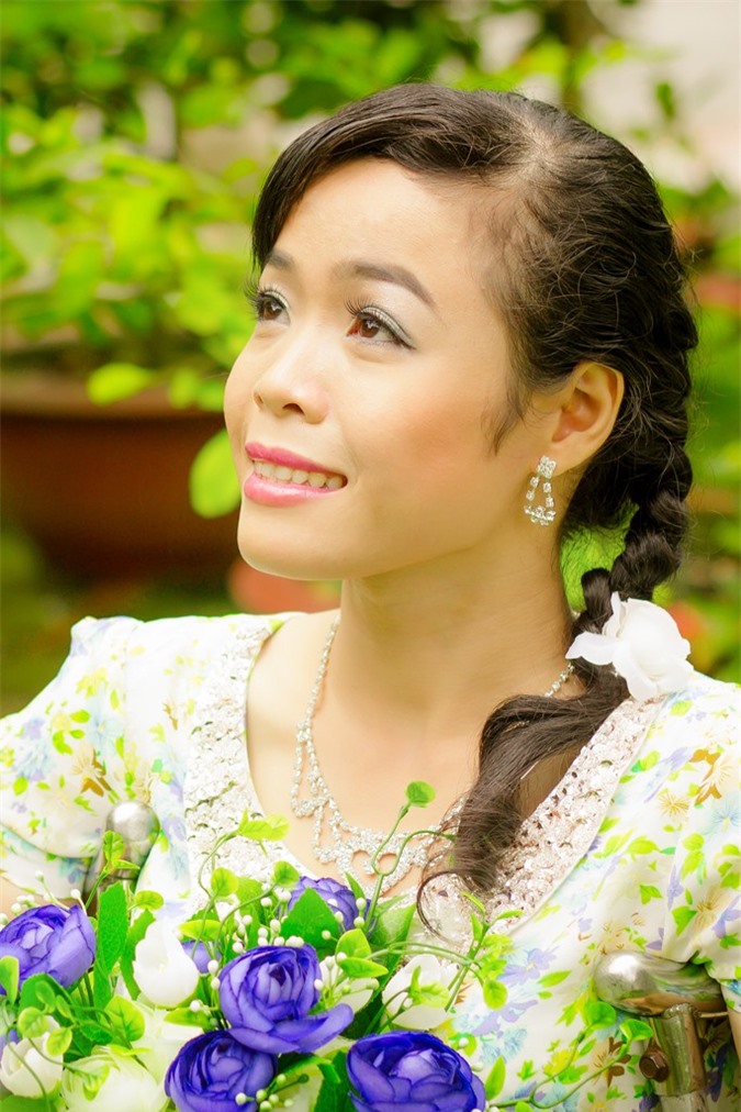 Vầng Trăng Khuyết 2015: Thạch Phương Lynh Cô gái của khát vọng và yêu thương!