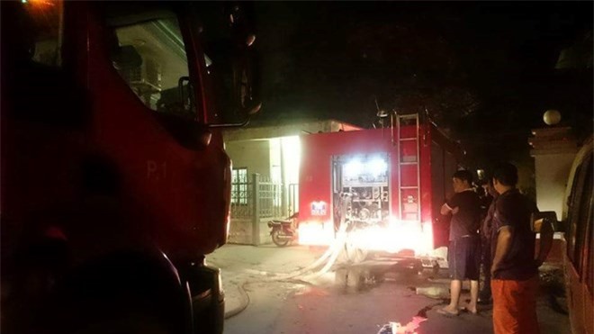Hà Nội: Cháy nhà lúc nửa đêm, một phụ nữ nhảy thoát thân từ tầng 3