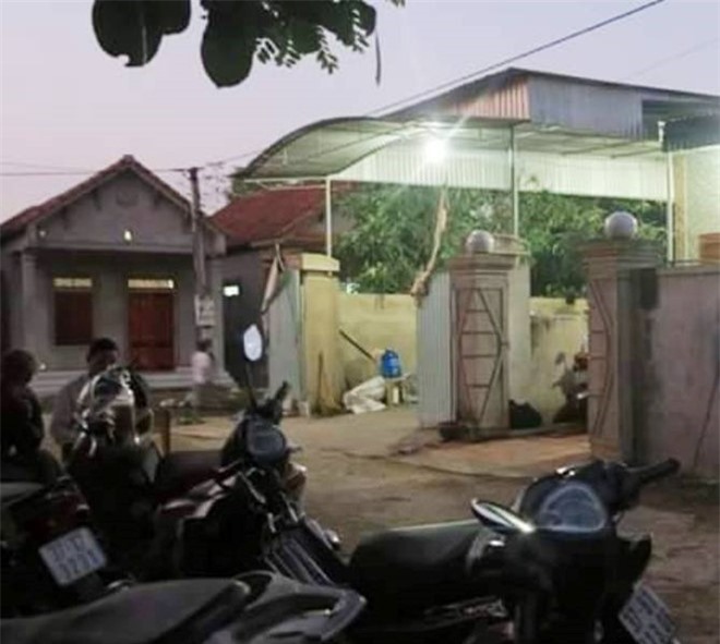 Người chồng nghi tẩm xăng thiêu sống vợ đã tử vong