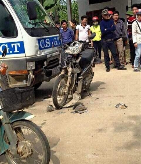 Phú Thọ: Ô tô CSGT va chạm với xe máy, một người tử vong