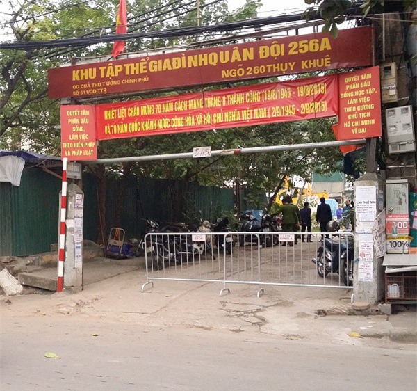 Quận Tây Hồ: BQL dự án “bít” lối đi, người “mất” không tỏ lối về?