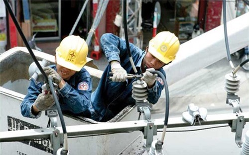 Chính phủ đốc thúc thoái vốn nhà nước không cần nắm giữ tại doanh nghiệp