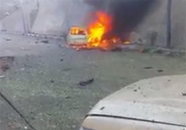 IS đánh bom liều chết xe chở tỉnh trưởng ở Yemen, 7 người thiệt mạng