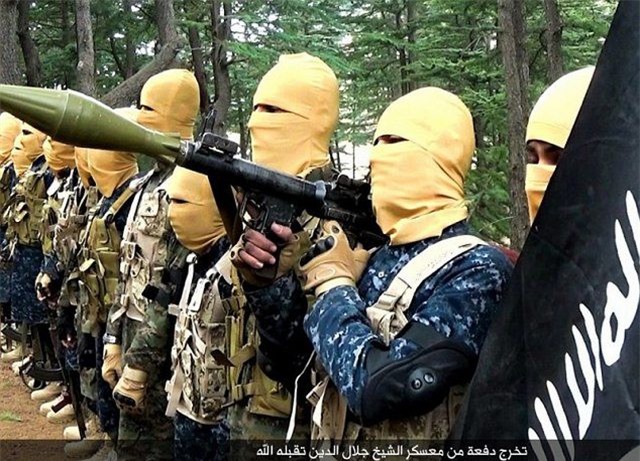 IS "tung" vũ khí hủy diệt hàng loạt tấn công Châu Âu?