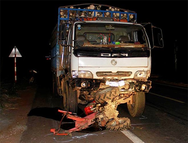 Tài xế gây tai nạn khiến 14 người thương vong ở Gia Lai nghi dùng bằng giả