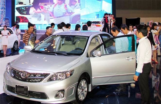 Người Việt ồ ạt sắm ôtô những tháng cuối năm