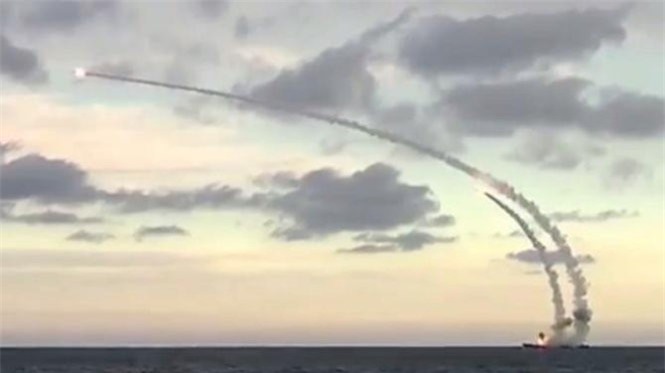 Tàu ngầm Nga bắt đầu phóng tên lửa hành trình tiêu diệt IS 