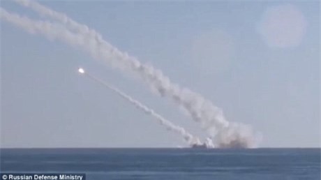 Tên lửa của tàu ngầm Nga tiêu diệt IS được trang bị đầu đạn hạt nhân