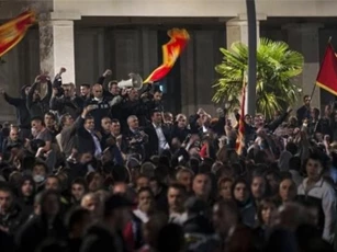 Hàng nghìn người xuống đường biểu tình phản đối Montenegro gia nhập NATO
