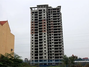 Phát hiện thi thể một giáo viên dưới chân nhà Grand Pacific