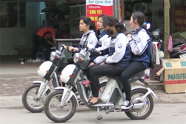 Sẽ thu lệ phí đăng ký và cấp biển xe máy điện từ 1/7/2016